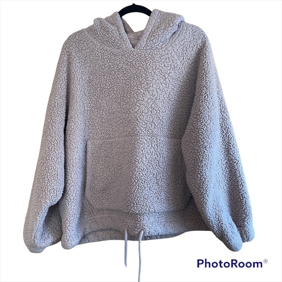 American Eagle Outfitters Tops - American eagle teddy coat